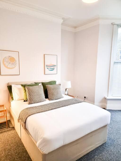 Gorgeous Newly Renovated 2 Double Bed Flat Apartamento Swansea Exterior foto