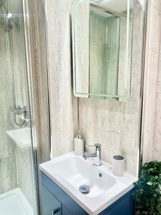 Gorgeous Newly Renovated 2 Double Bed Flat Apartamento Swansea Exterior foto
